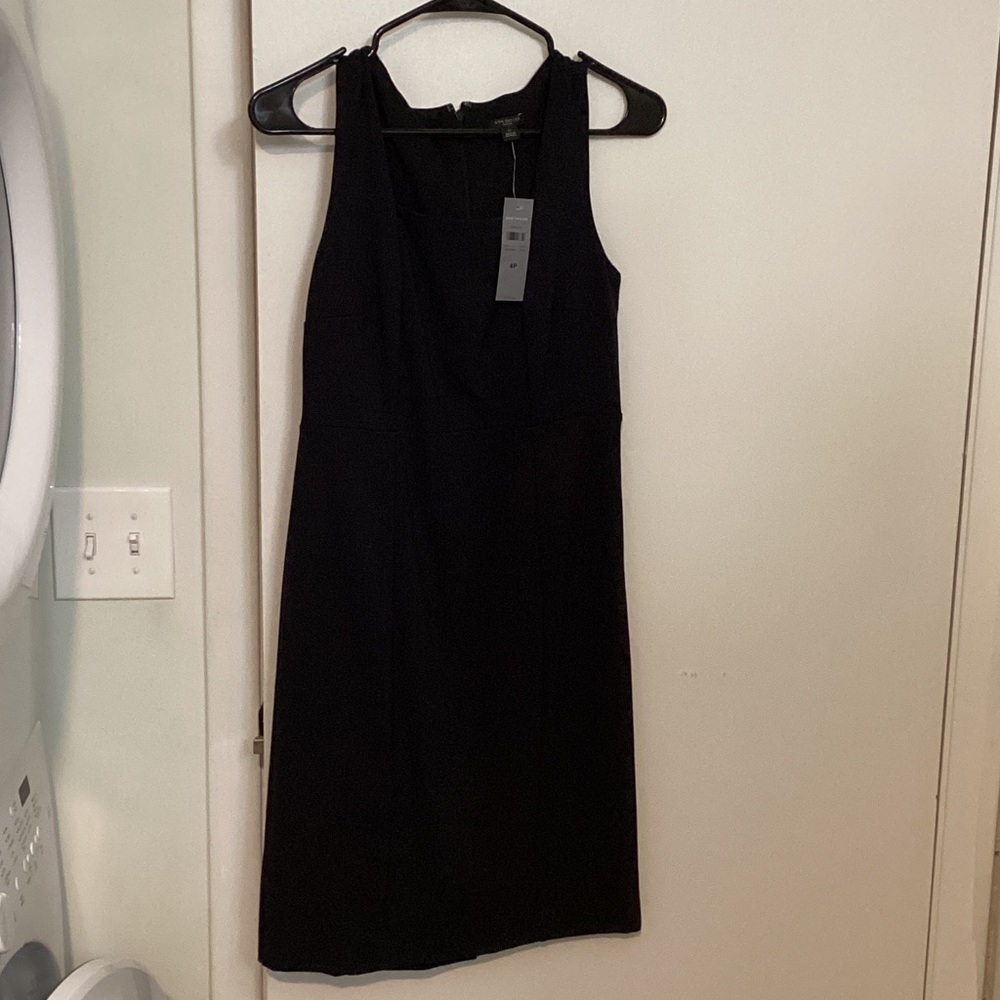 NWT Ann Taylor Black Sleeveless Dress, 4P.